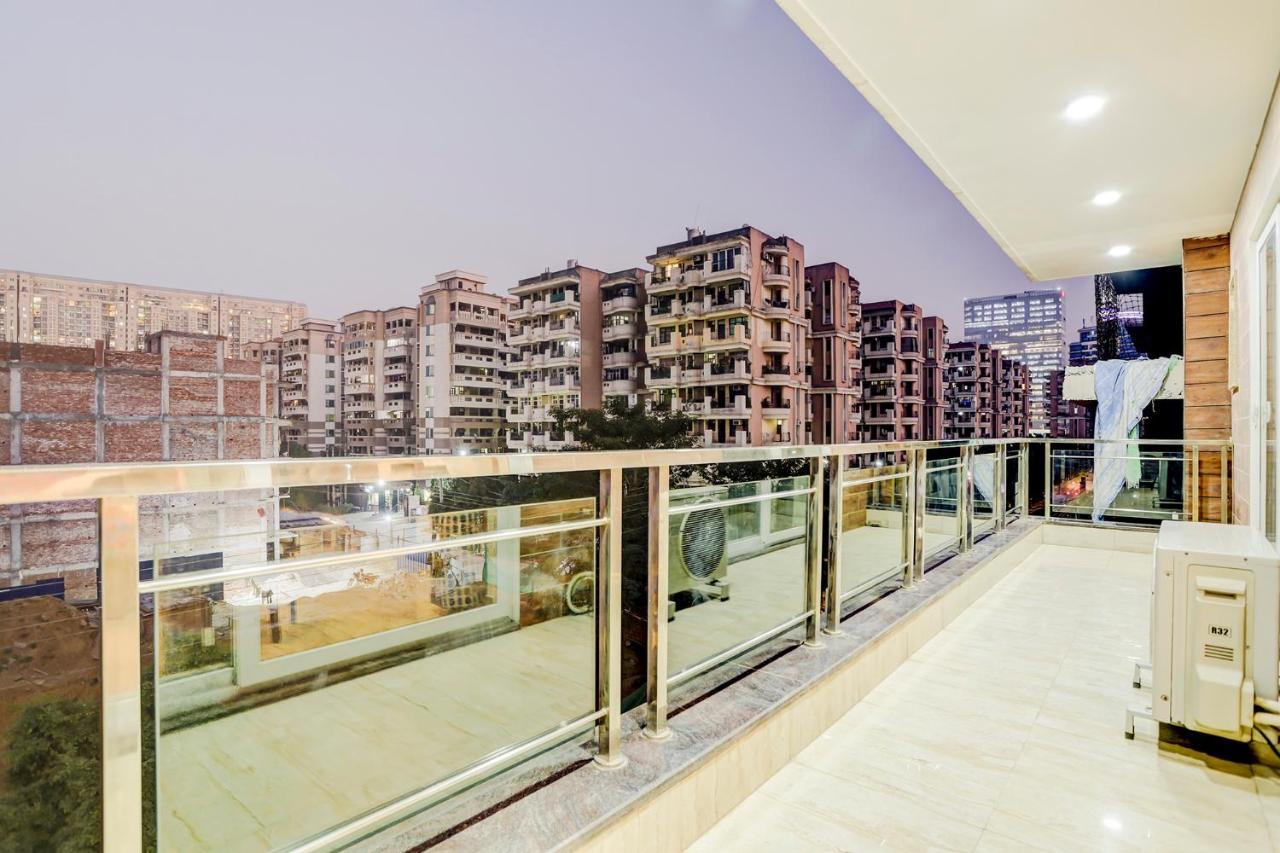 Fabhotel Golf Course Sapphire Γκουργκάον Εξωτερικό φωτογραφία