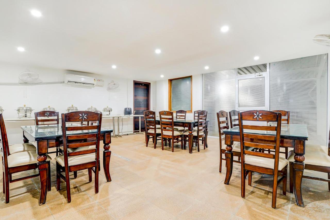 Fabhotel Golf Course Sapphire Γκουργκάον Εξωτερικό φωτογραφία