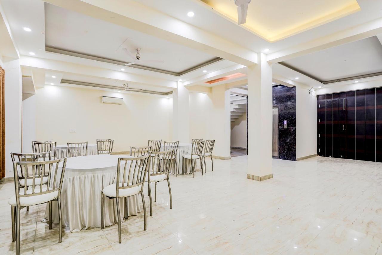 Fabhotel Golf Course Sapphire Γκουργκάον Εξωτερικό φωτογραφία
